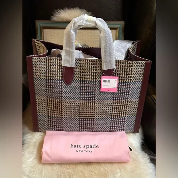 KATE SPADE NY TOTE BAG W/strap! NWT!!! And dustbag! THE FULL INCLUSION - Picture 9 of 13